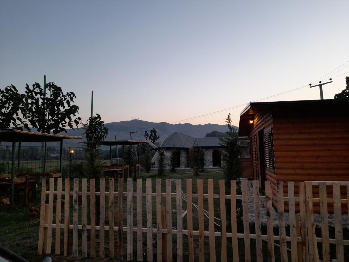 Windmill Shkodra Gesthouse Camping & Grill Kültér fotó
