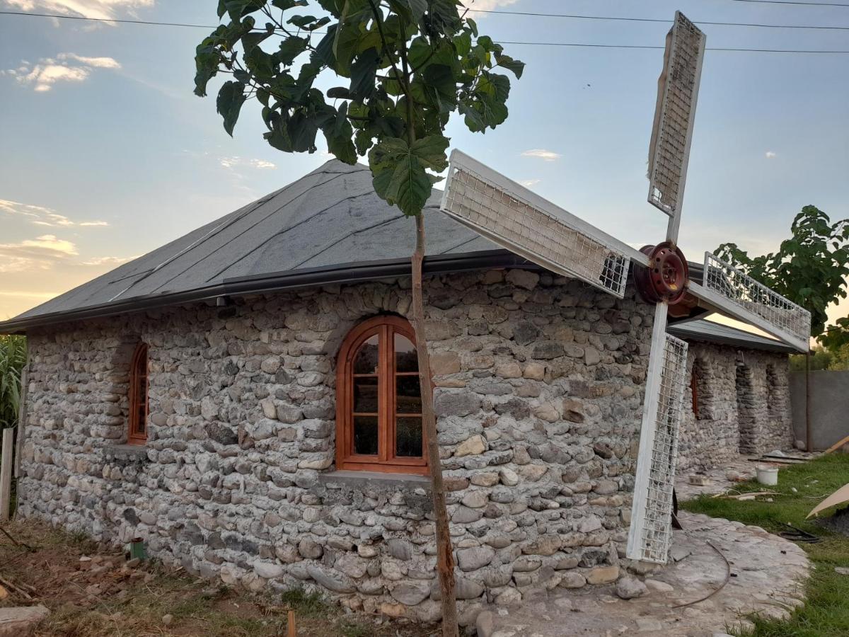 Windmill Shkodra Gesthouse Camping & Grill Kültér fotó