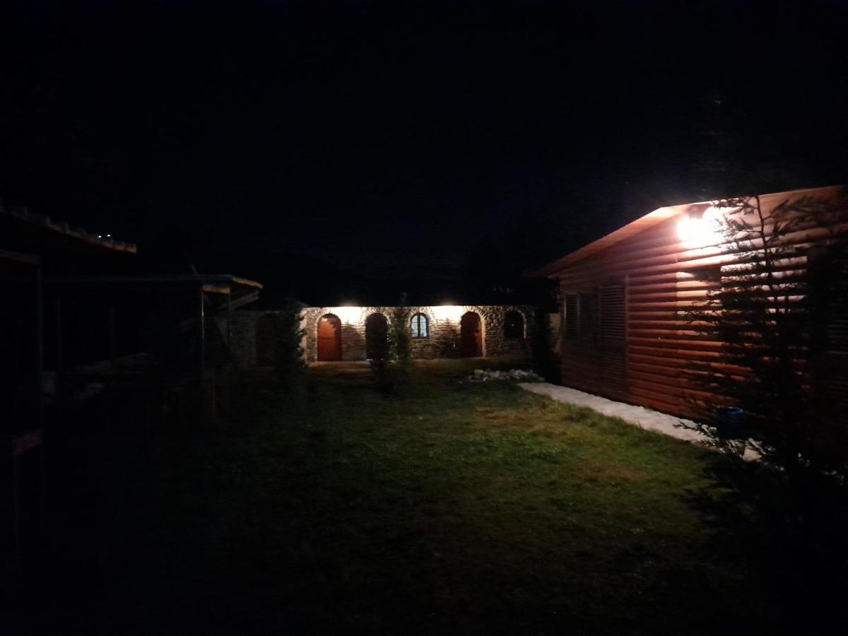 Windmill Shkodra Gesthouse Camping & Grill Kültér fotó