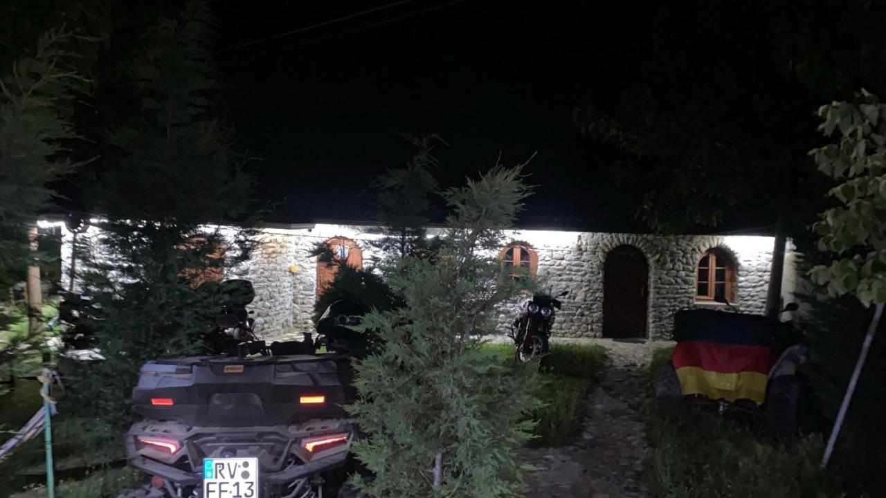 Windmill Shkodra Gesthouse Camping & Grill Kültér fotó